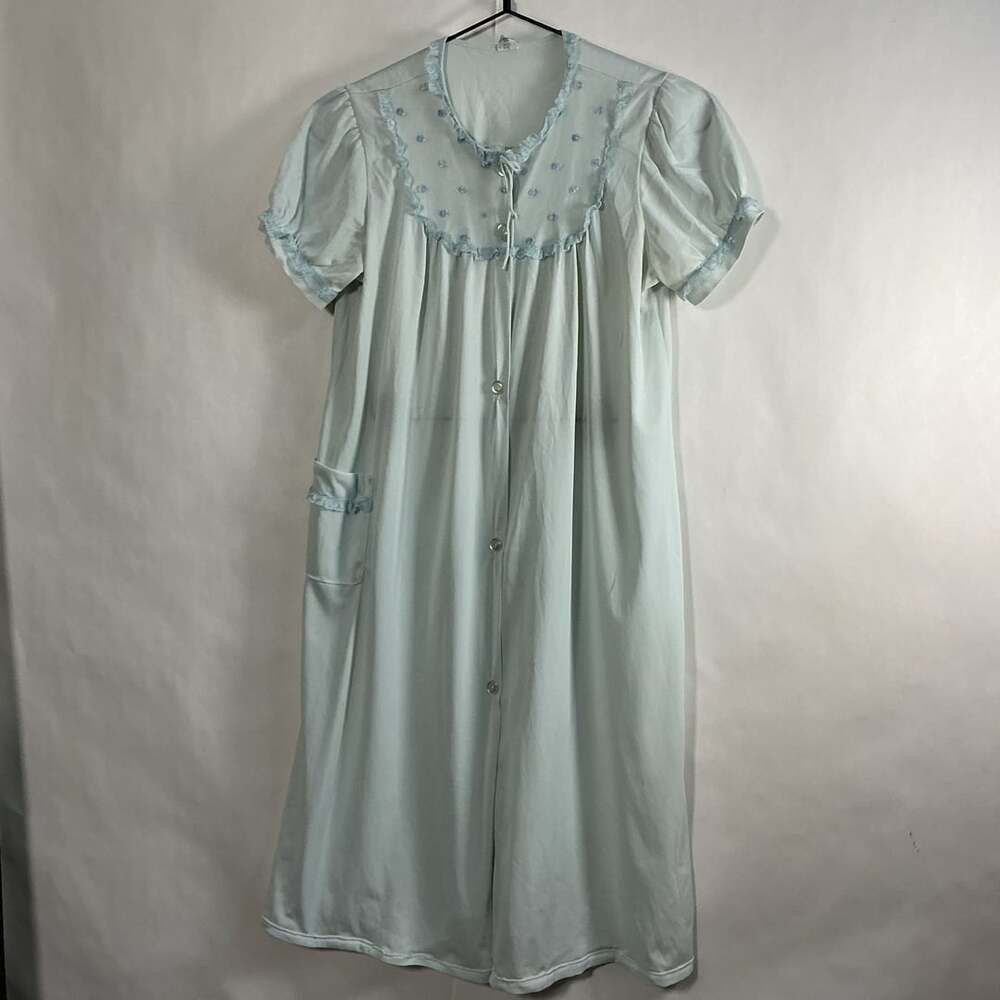 Vintage Barbizon Powder Blue Short Sleeve Button Nightgown Lace FloralEmbroidery